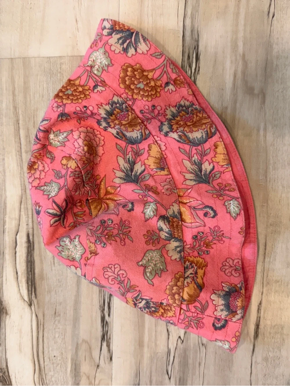 Louise Misha hat